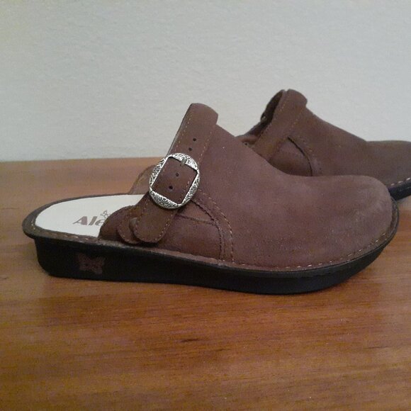 Alegria Bryn Cocoa Clog - Picture 3 of 10